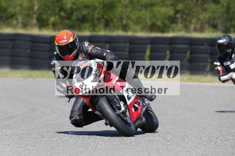 Archiv-2025/48 25.08.2025 Cornu Master School ADR/rot-rouge/35